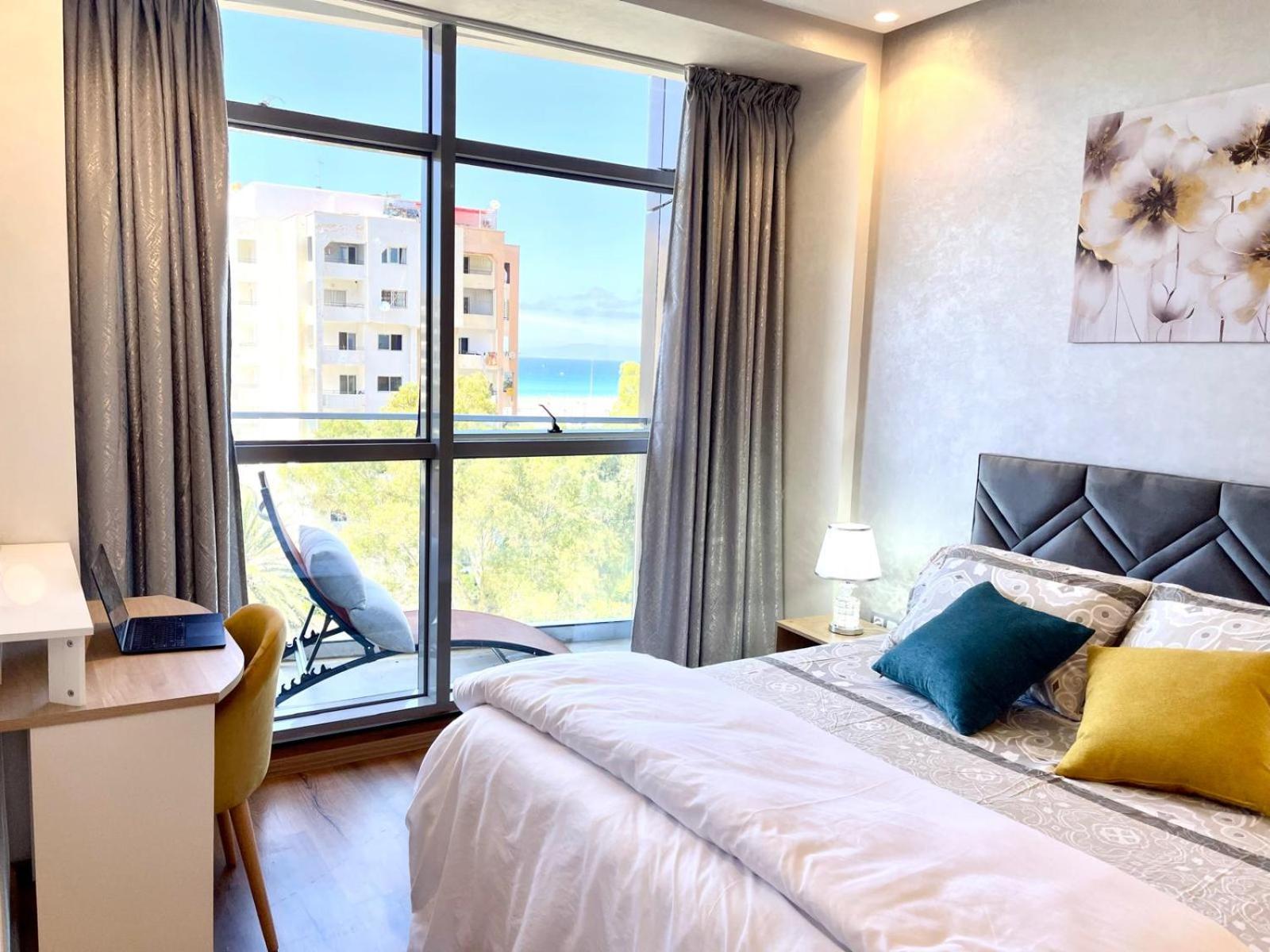 Modern Elegance With Sea Views In Central Tangier - Steps To Beach, Train And Attractions! Екстер'єр фото